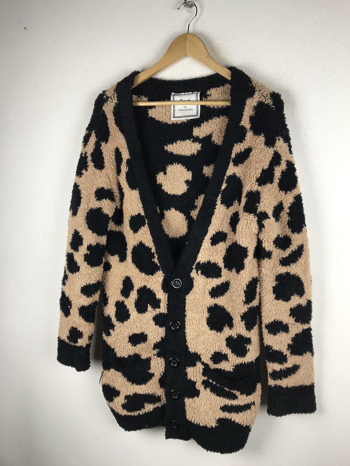 Vanquish 🔥SALE🔥VANQUISH CARDIGAN STYLE NICE DESIGN Size US L / EU 52-54 / 3 - 5 Thumbnail