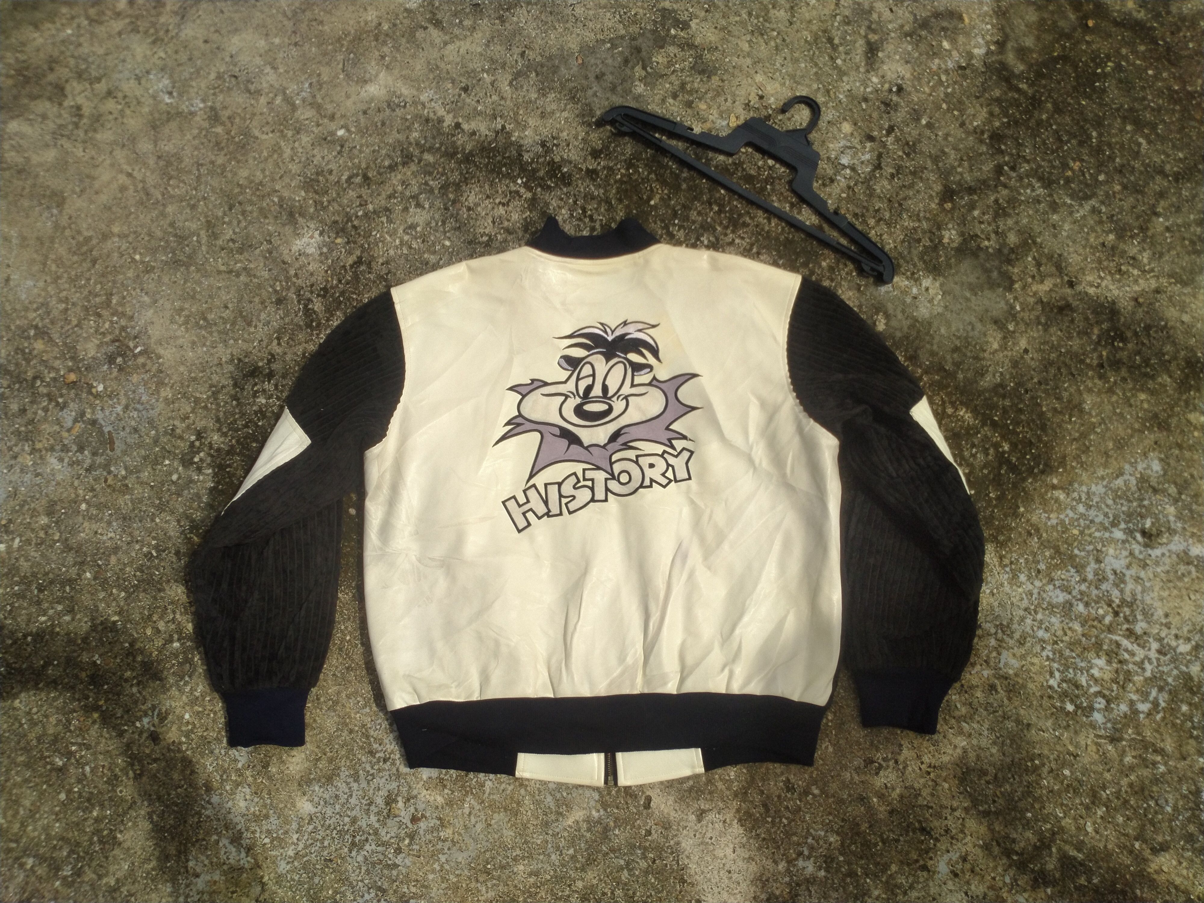 Japanese Brand HISTORY EMBROIDERED SMILEY SKUNK BOMBER JACKET Size US XL / EU 56 / 4 - 8 Thumbnail