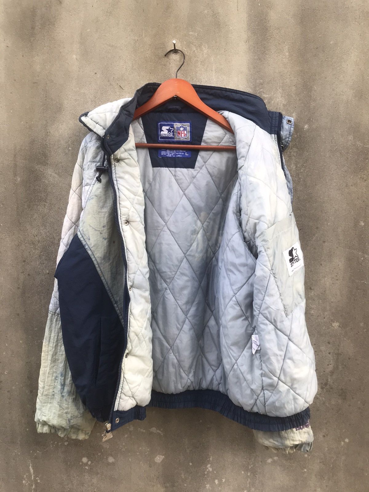 NFL 90s Starter Dallas Cowboys Acid Wash Silver Diamond Puffer Size US L / EU 52-54 / 3 - 18 Thumbnail