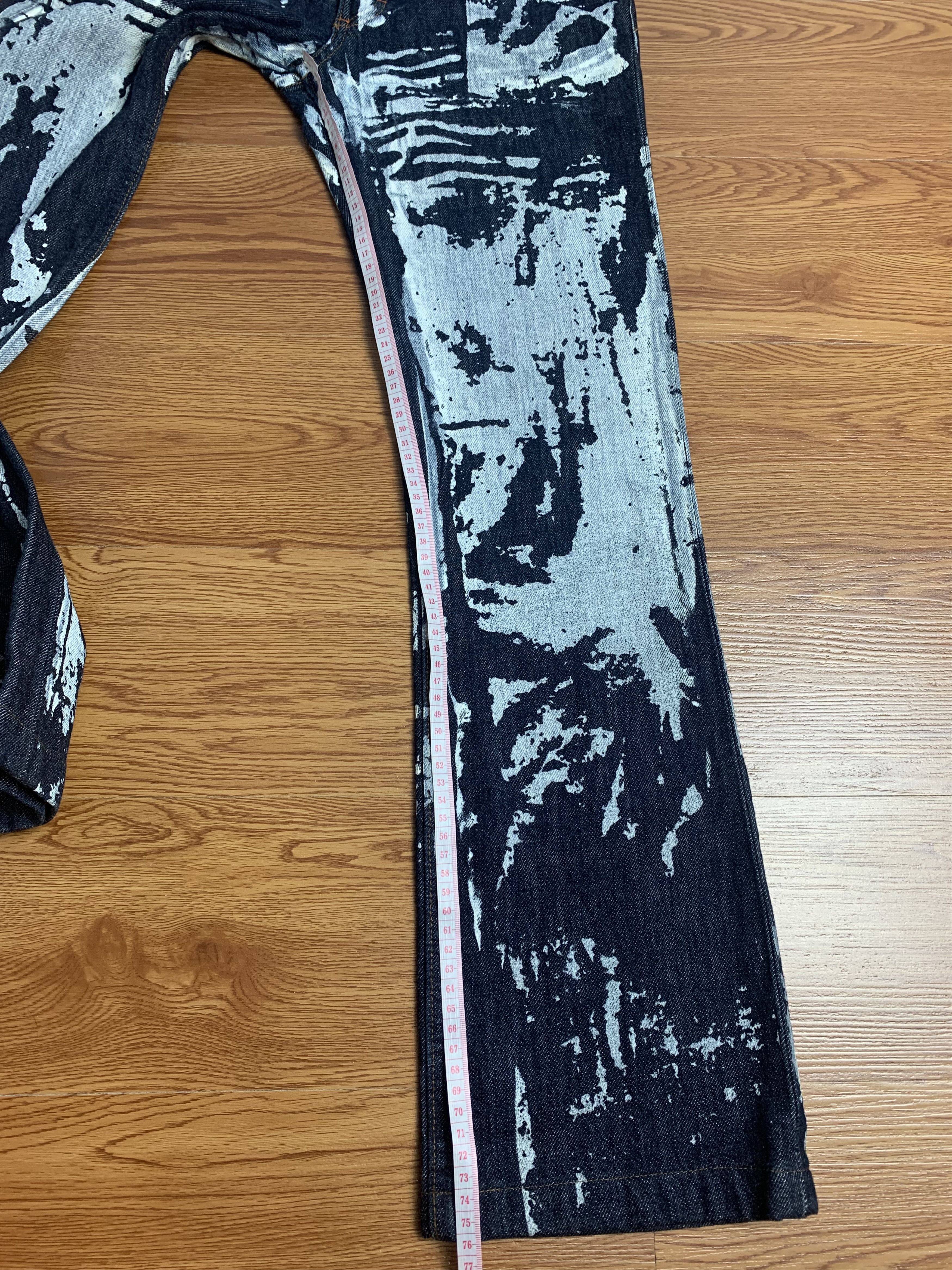 Walter Van Beirendonck 1990s Walter Van Beirendonck Painted Grafiti Denim Size US 28 / EU 44 - 12 Thumbnail