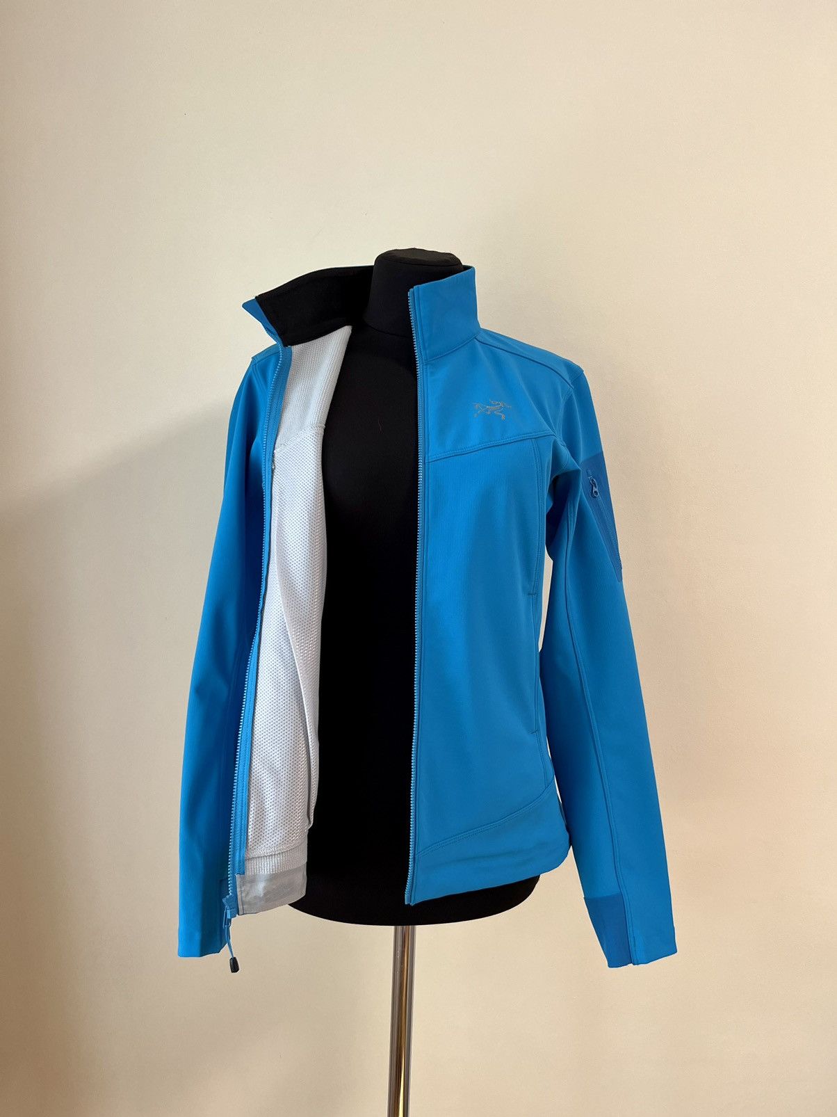 Arc'teryx Arc’teryx Women’s Softshell Jacket Blue Reflective Logo Size S / US 4 / IT 40 - 9 Thumbnail