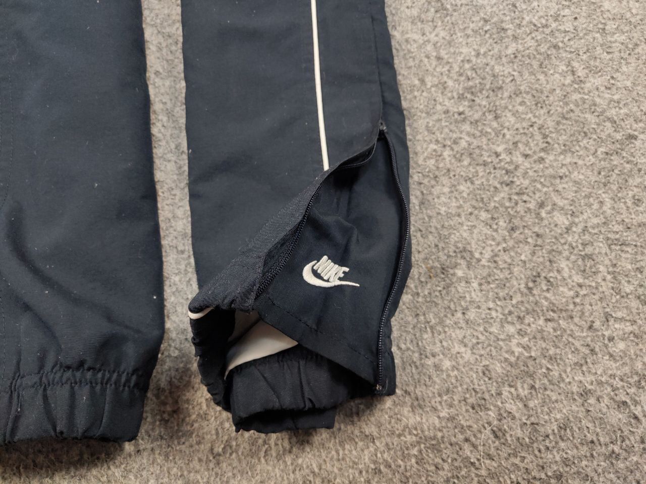 Nike Vintage Nike Swoosh Track DarkBlue Jogger Pants Travis Scott Size US 34 / EU 50 - 8 Thumbnail