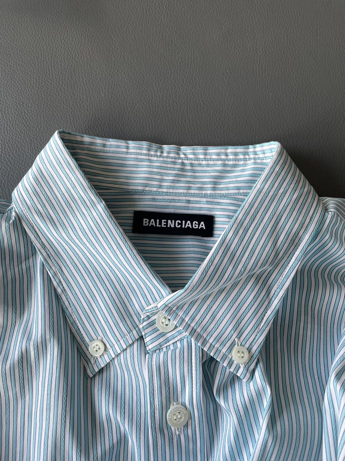 Balenciaga Rare Runway Limited Edition Brand New Balenciaga Logo Shirt Size US XL / EU 56 / 4 - 4 Thumbnail