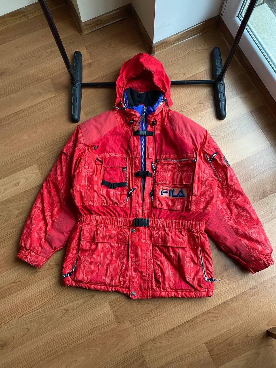 Red fila jacket on sale