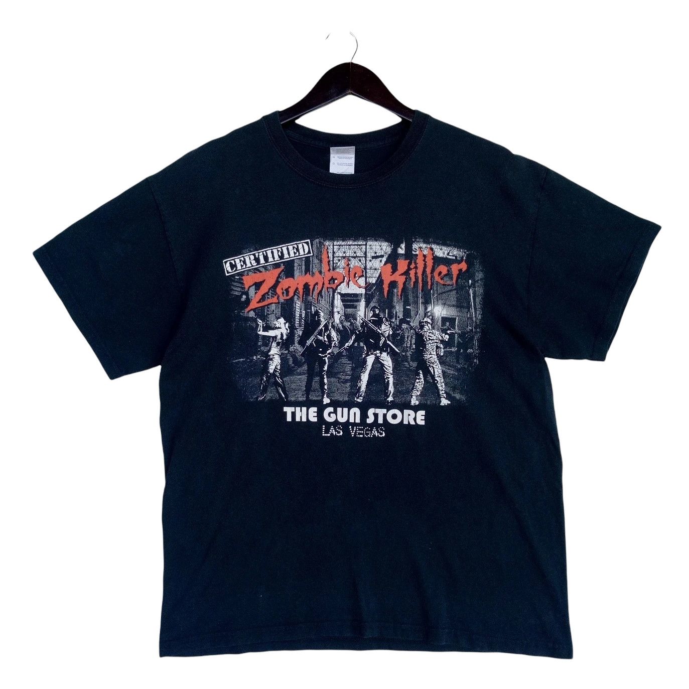 Vintage 💥ZOMBIE KILLER The Gun Store Las Vegas Certified tee shirt Size US L / EU 52-54 / 3 - 1 Thumbnail