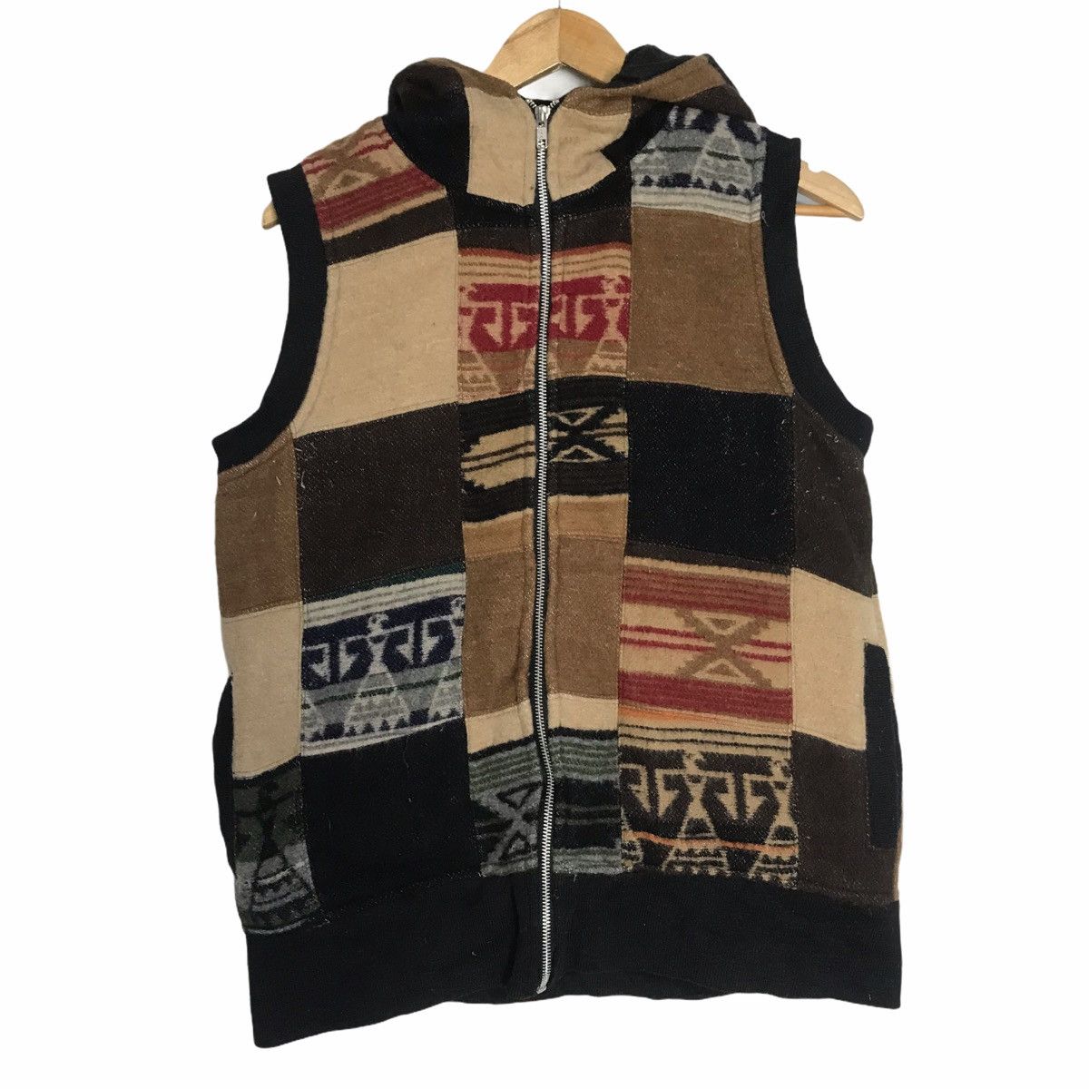 Tela we are origin patchwork wool hooded vest