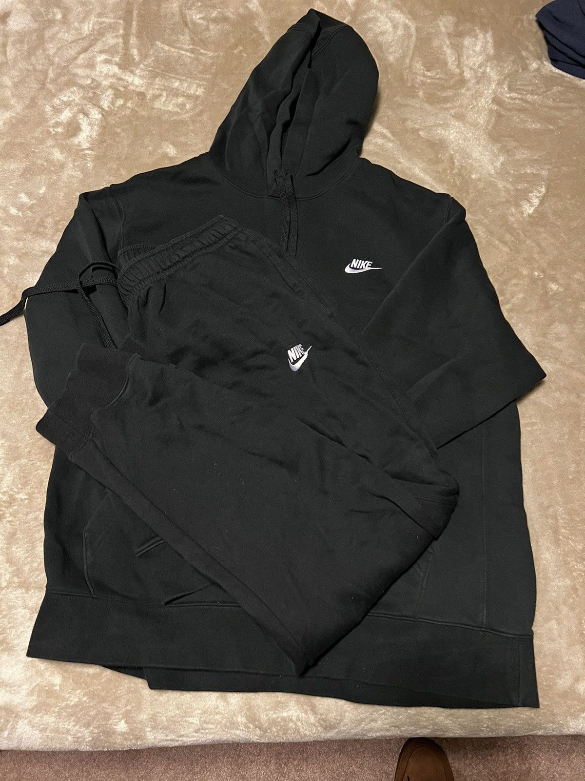 mens black and gold nike sweatsuit