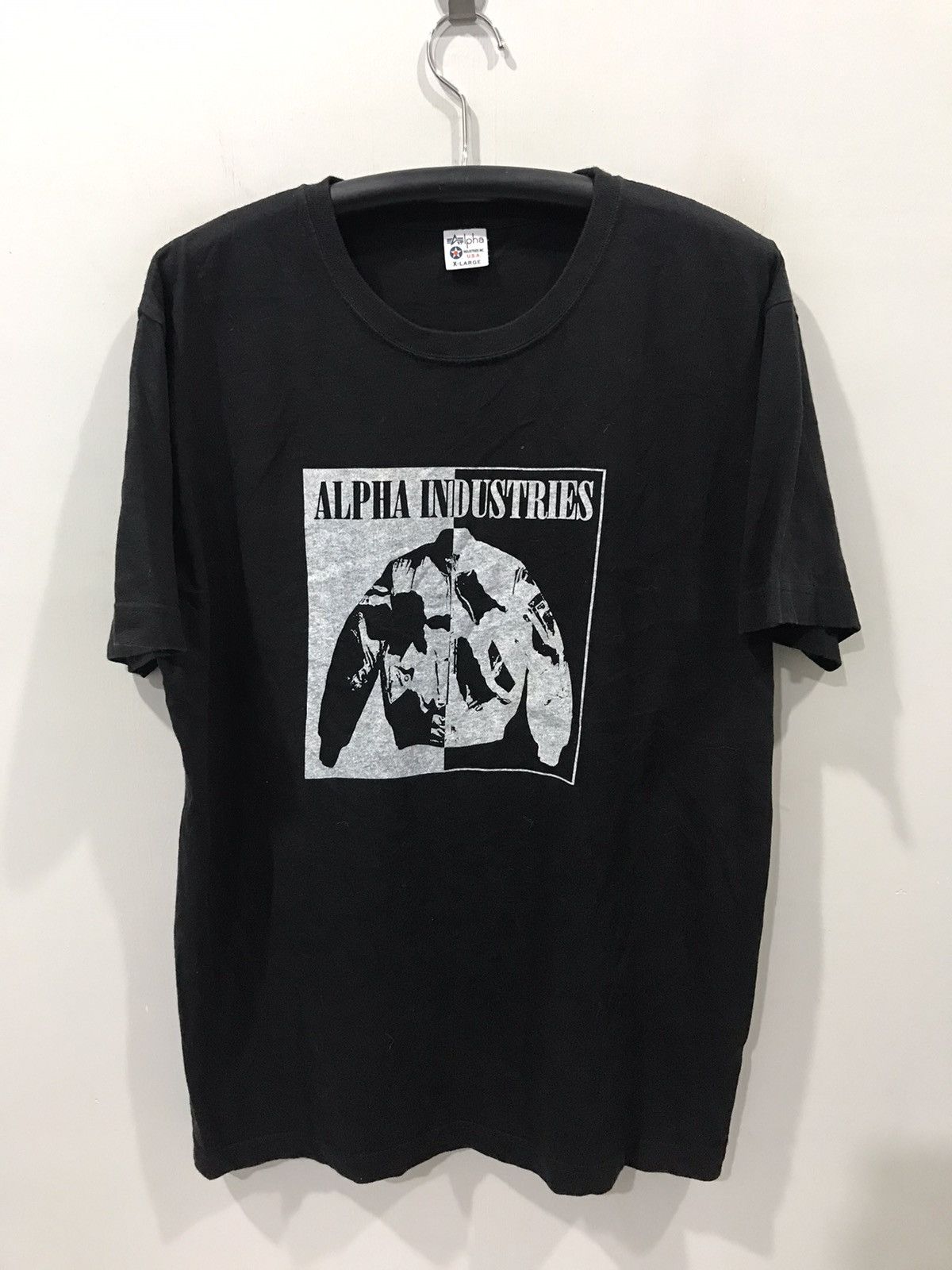 Alpha Industries ALPHA IND. Rare Riot Flight Jacket MA1 Print Shirt Size US XL / EU 56 / 4 - 1 Thumbnail