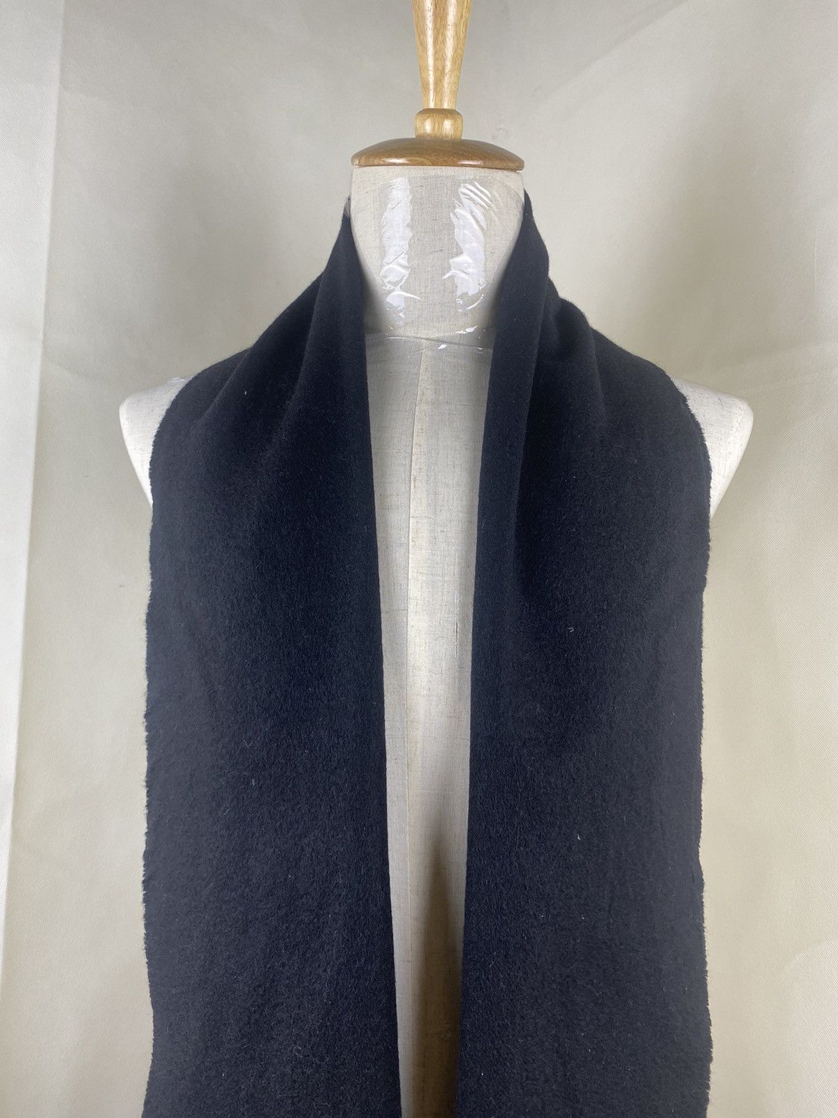 Coach Coach Plain Black Winter Scarf Muffler 100% Cashmere Size ONE SIZE - 2 Thumbnail