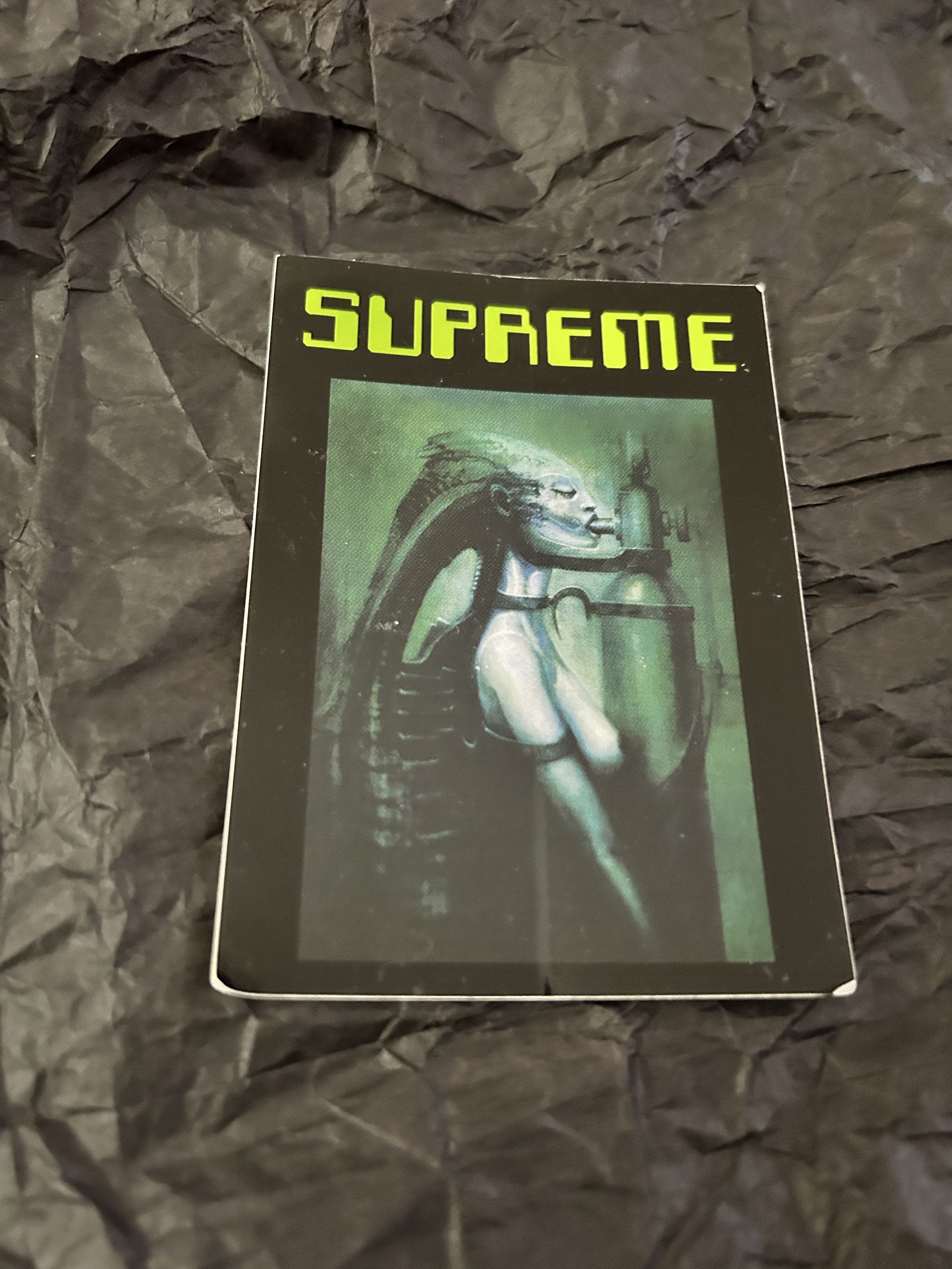 Supreme Supreme H.R. Giger Girl Sticker Size ONE SIZE - 1 Preview