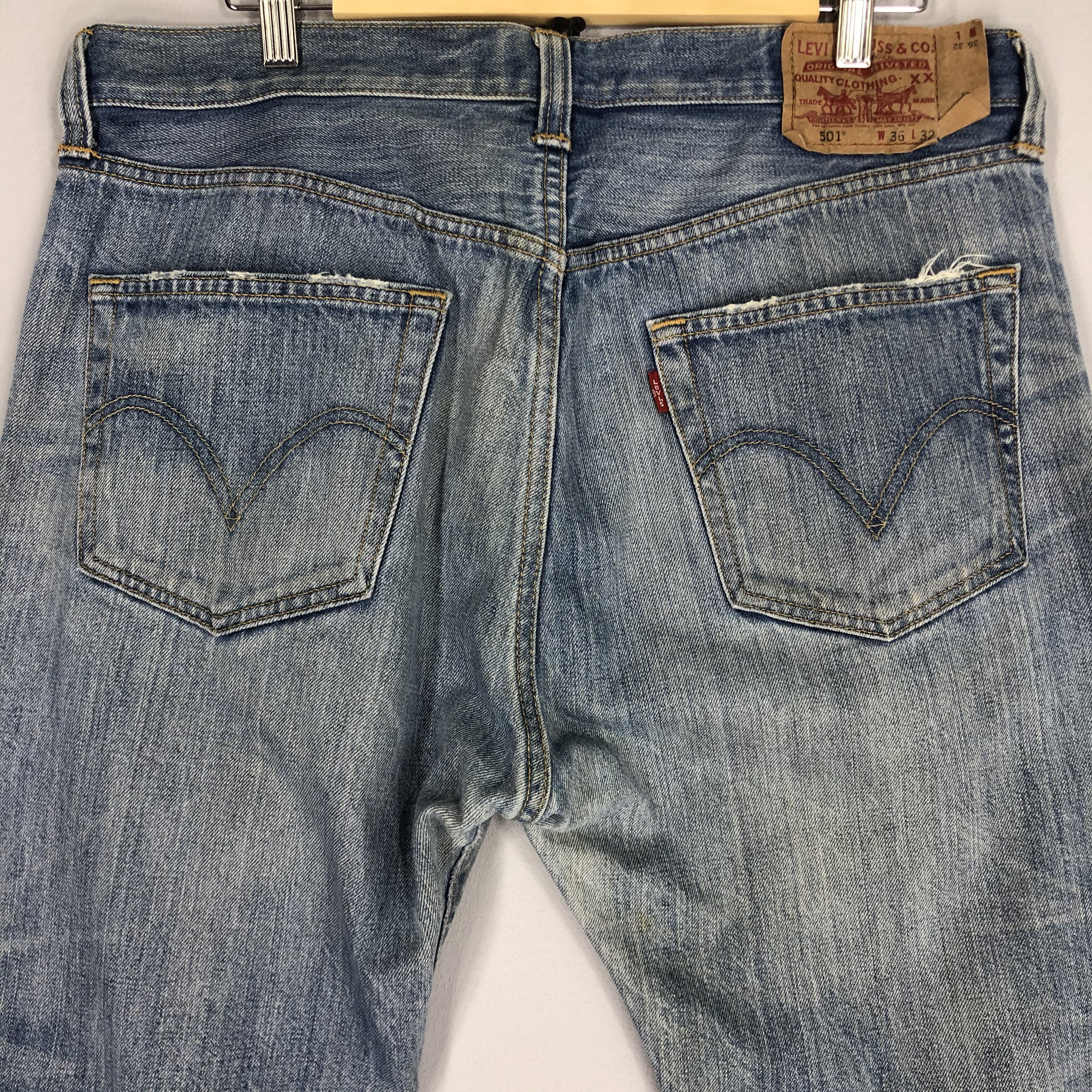 Distressed Levi's 501 Light Blue Jean Ripped Jean Size 36