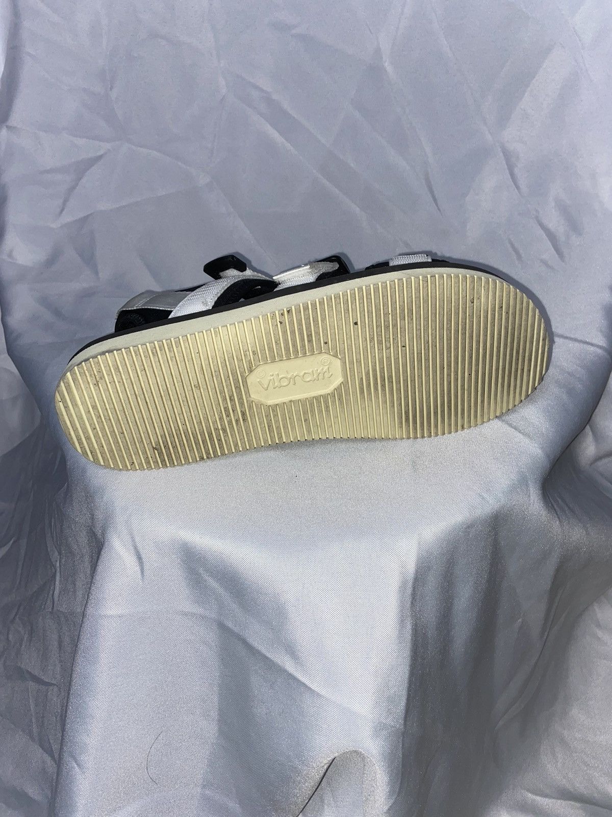 Suicoke Suicoke White & Black KISEE-V Sandals Size US 11 / EU 44 - 4 Thumbnail
