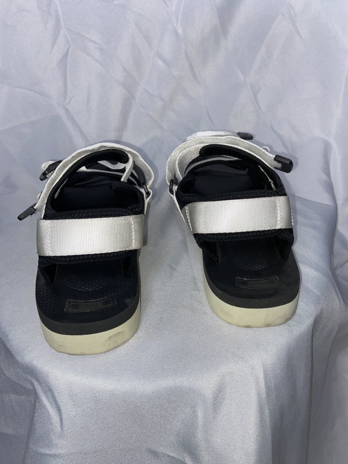 Suicoke Suicoke White & Black KISEE-V Sandals Size US 11 / EU 44 - 2 Thumbnail