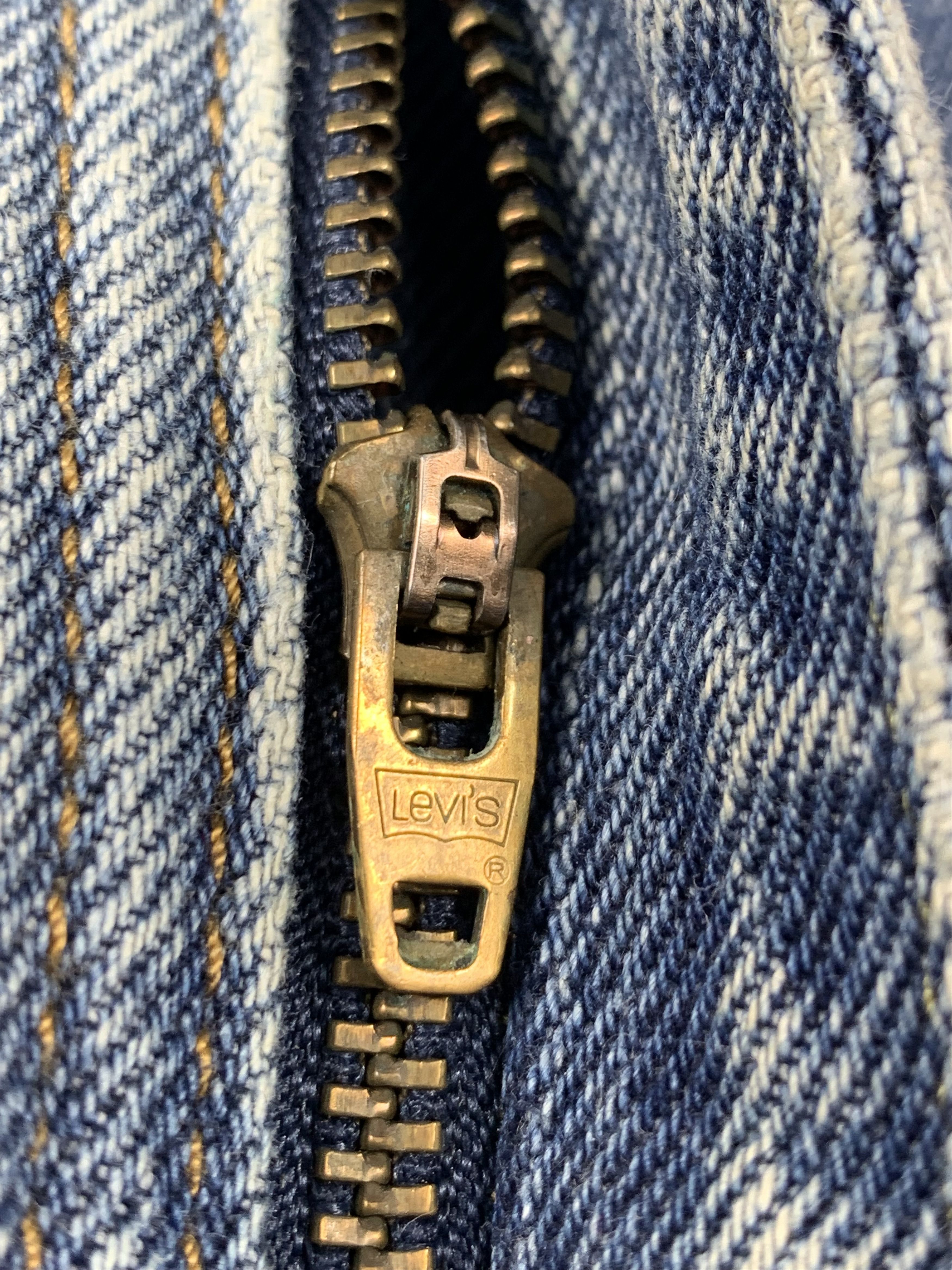 Levi's Vintage Levis 505 Faded Blue Jeans DP2150 Size US 37 - 11 Thumbnail