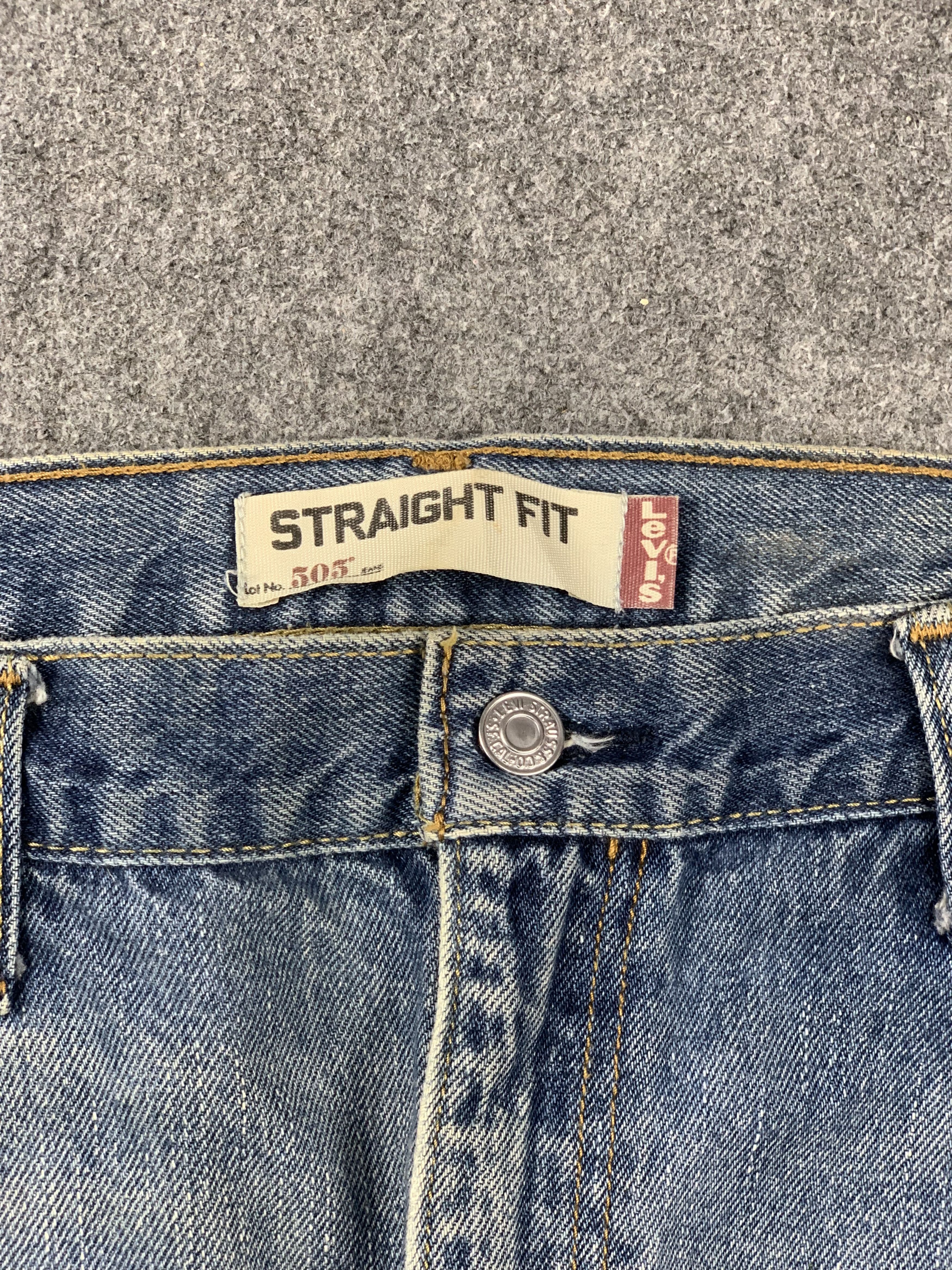 Levi's Vintage Levis 505 Faded Blue Jeans DP2150 Size US 37 - 8 Thumbnail