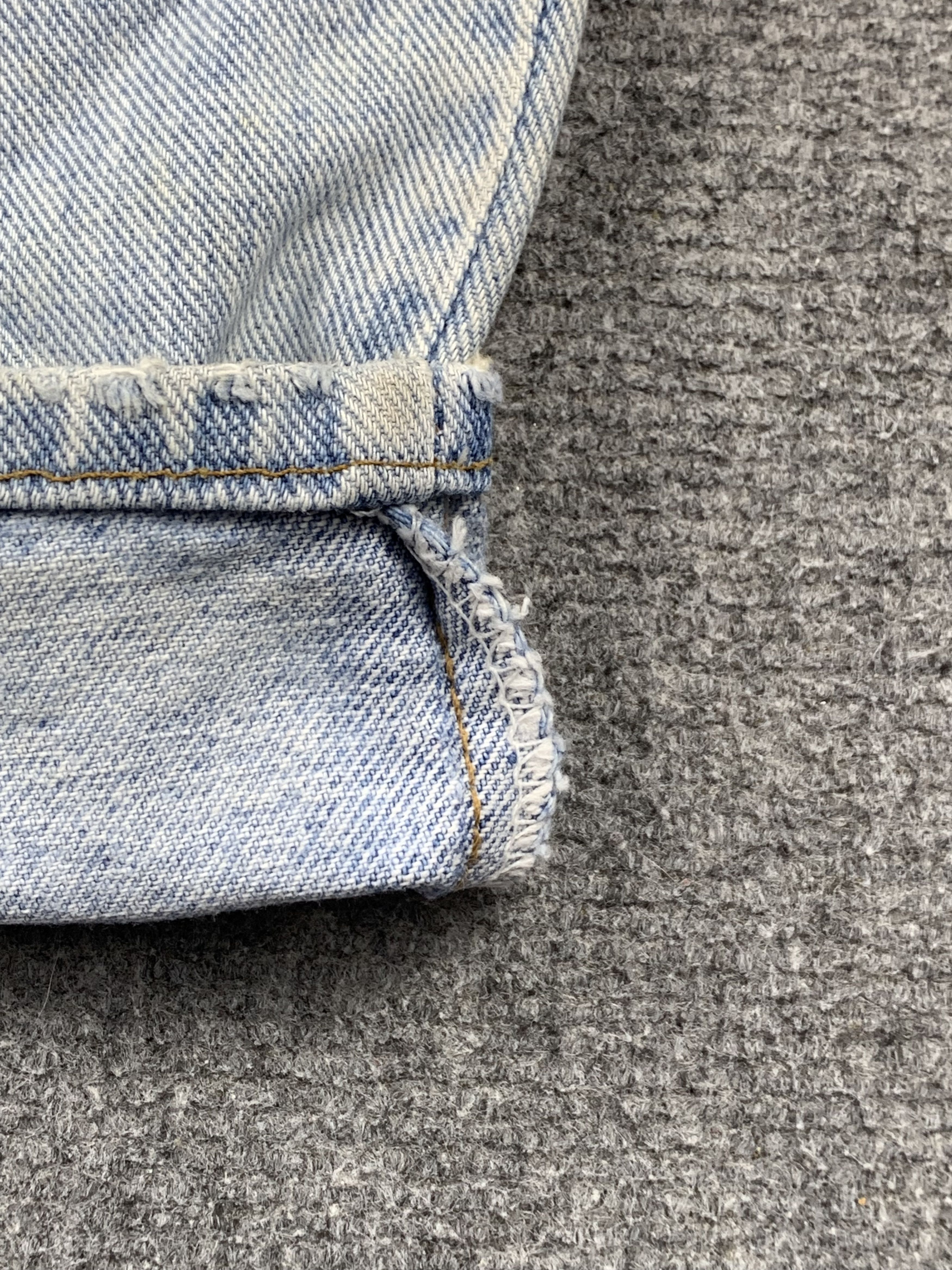 Levi's Vintage 90s Levis 550 Light Wash Jeans DP2151 Size US 36 / EU 52 - 12 Thumbnail
