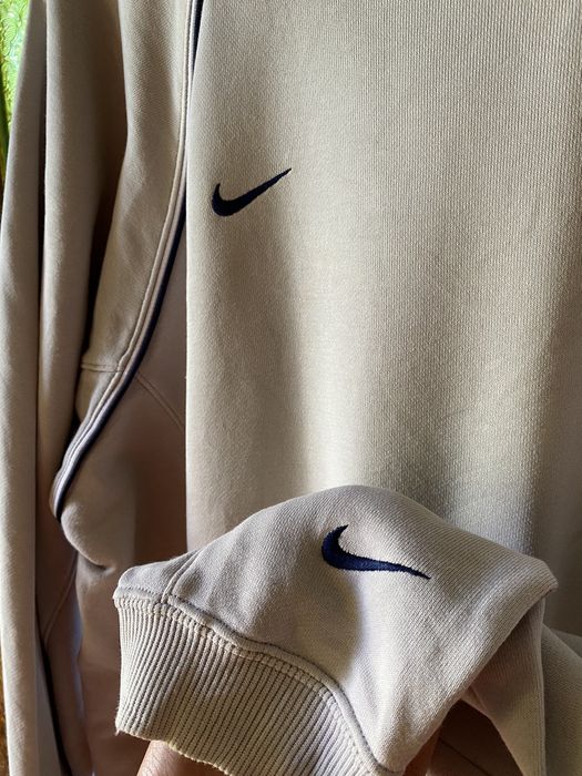 Double swoosh nike online crewneck