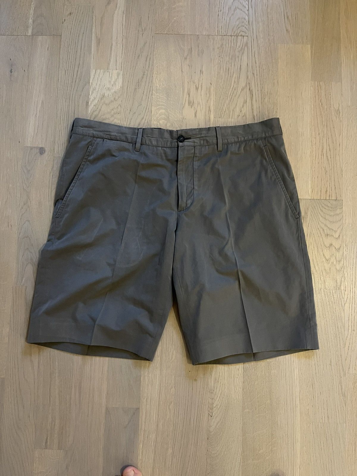 PRADA men shorts sizes shown in photos by tape measure