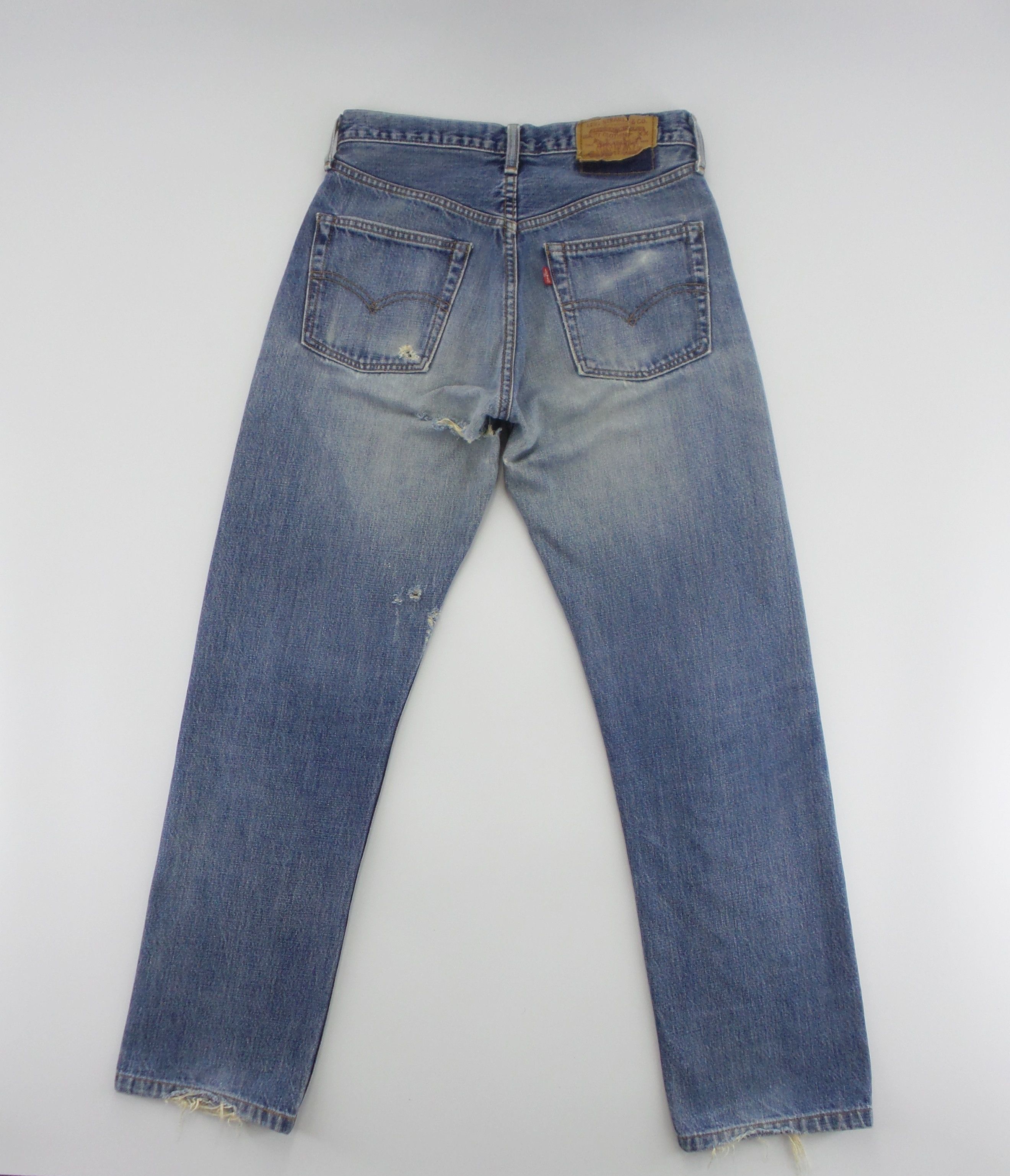 Japanese Brand × Levi's DISTRESSED Levi's 502 Big E Selvedge Jeans W28xL39.5 Size US 28 / EU 44 - 6 Thumbnail