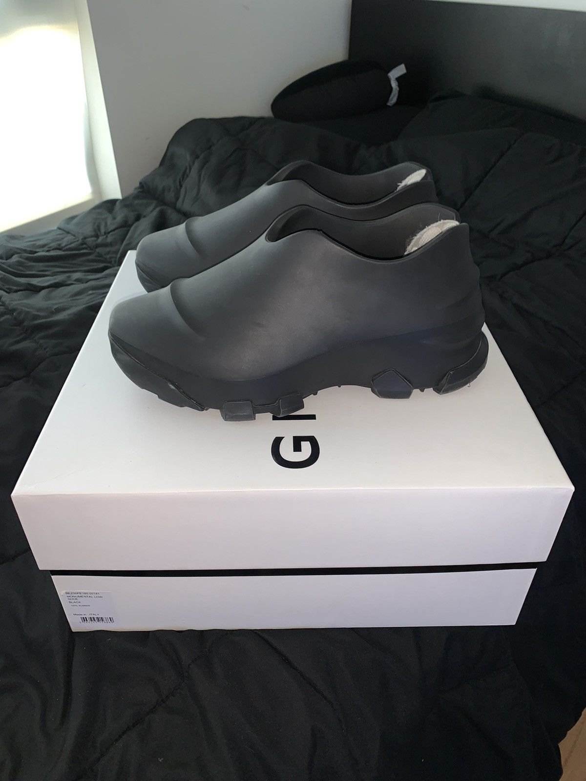 Pre-owned Givenchy Monumental Low Shoes In Black