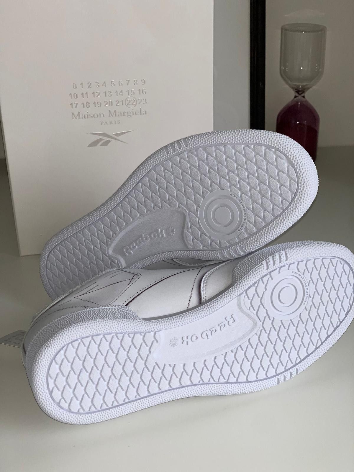Maison Margiela × Reebok MAISON MARGIELA X REEBOK CLUB C WHITE Size US 9 / IT 39 - 17 Thumbnail