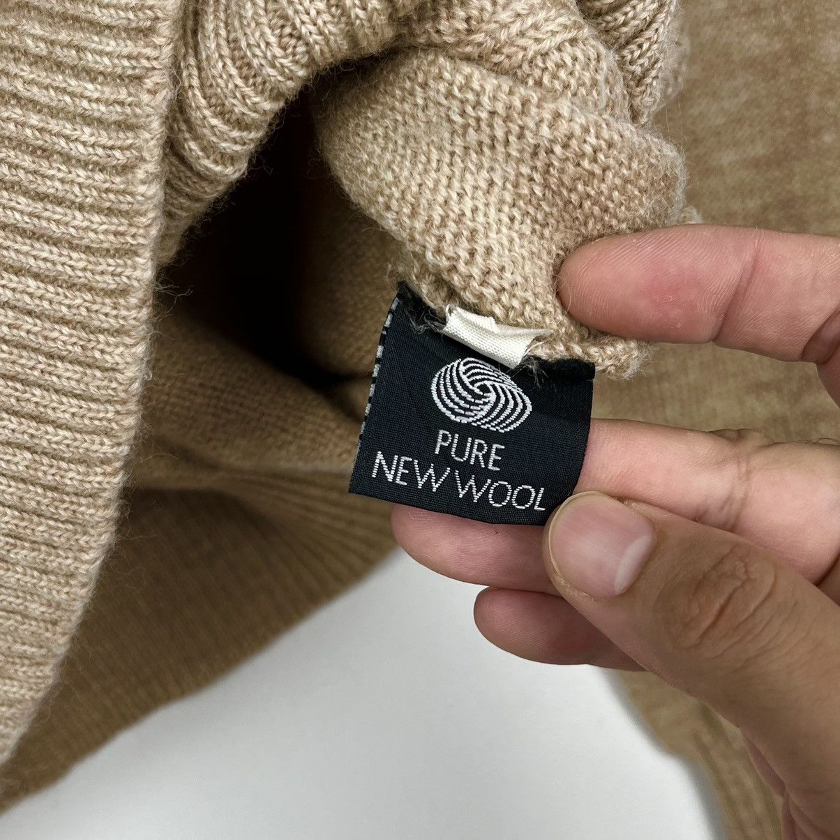 Burberry × Vintage Vintage 90’s Burberrys Wool Knitwear Size US M / EU 48-50 / 2 - 13 Thumbnail
