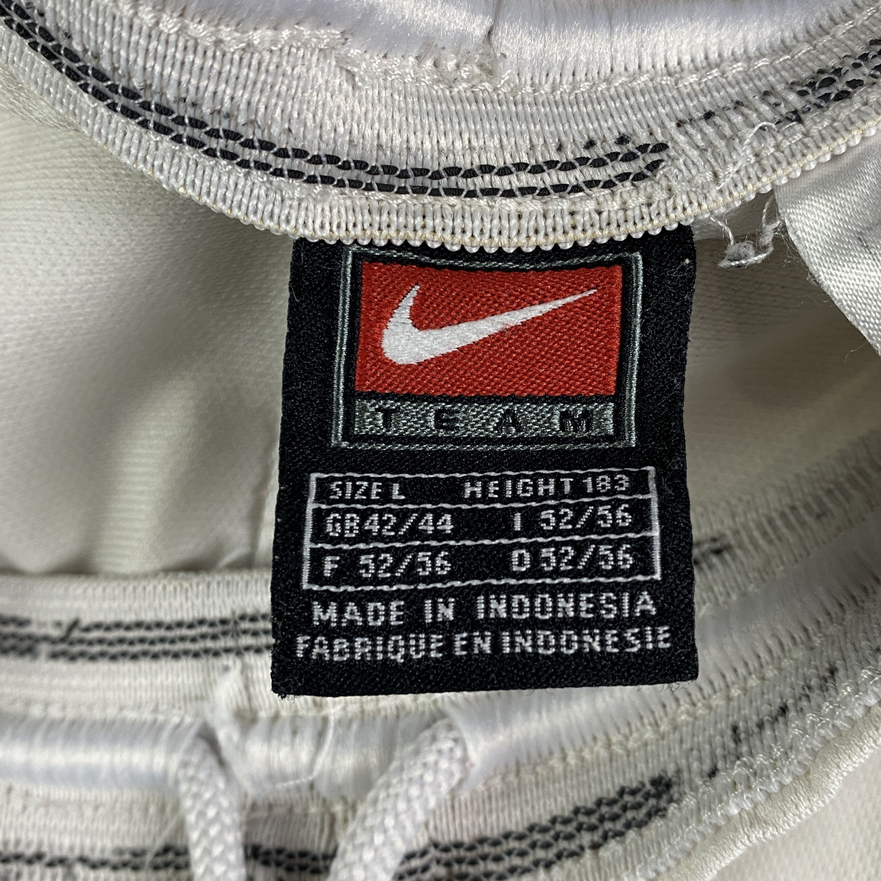 Nike × Vintage Mens Nike Vintage Shorts Size L Size US 34 / EU 50 - 5 Thumbnail