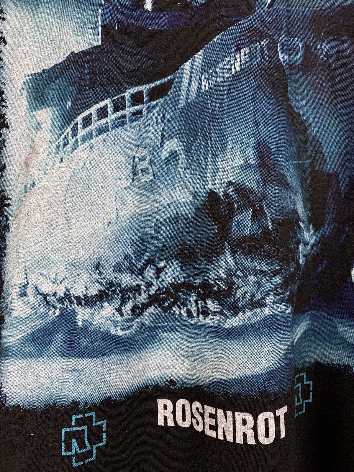 Band Tees Vintage Rammstein Rosenrot Band T-Shirt Size US L / EU 52-54 / 3 - 9 Thumbnail
