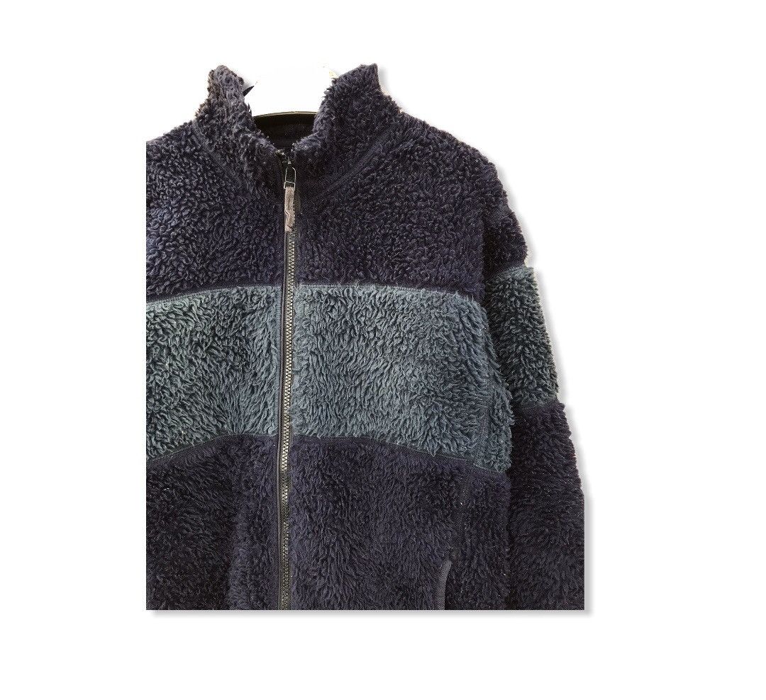 Japanese Brand Japanese Brand Uniqlo Striped Design Fleece Jacket Size US M / EU 48-50 / 2 - 2 Thumbnail