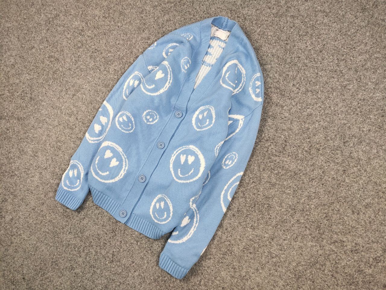 Japanese Brand Vintage 90's blue smiley logos Japanese style Knit Cardigan Size XS / US 0-2 / IT 36-38 - 3 Thumbnail