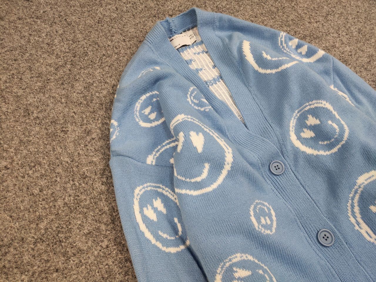 Japanese Brand Vintage 90's blue smiley logos Japanese style Knit Cardigan Size XS / US 0-2 / IT 36-38 - 6 Thumbnail