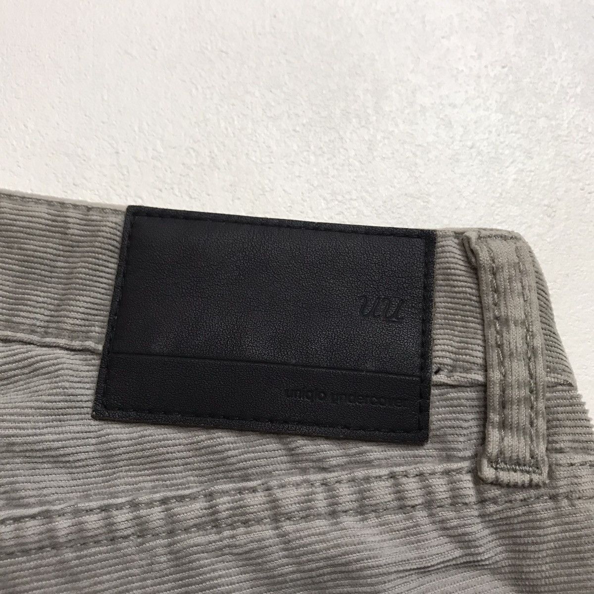 Undercover × Uniqlo Uniqlo Undercover Grey Corduroy Pants Size US 31 - 10 Thumbnail
