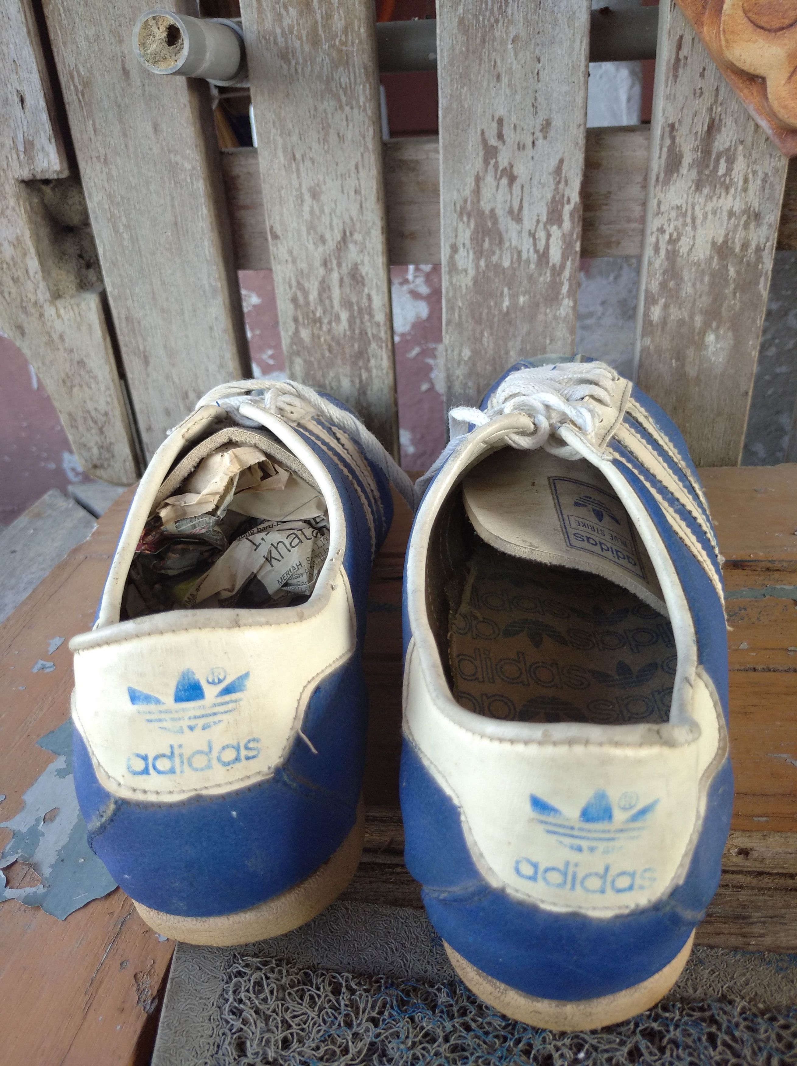 Adidas shoes size 9 us best sale