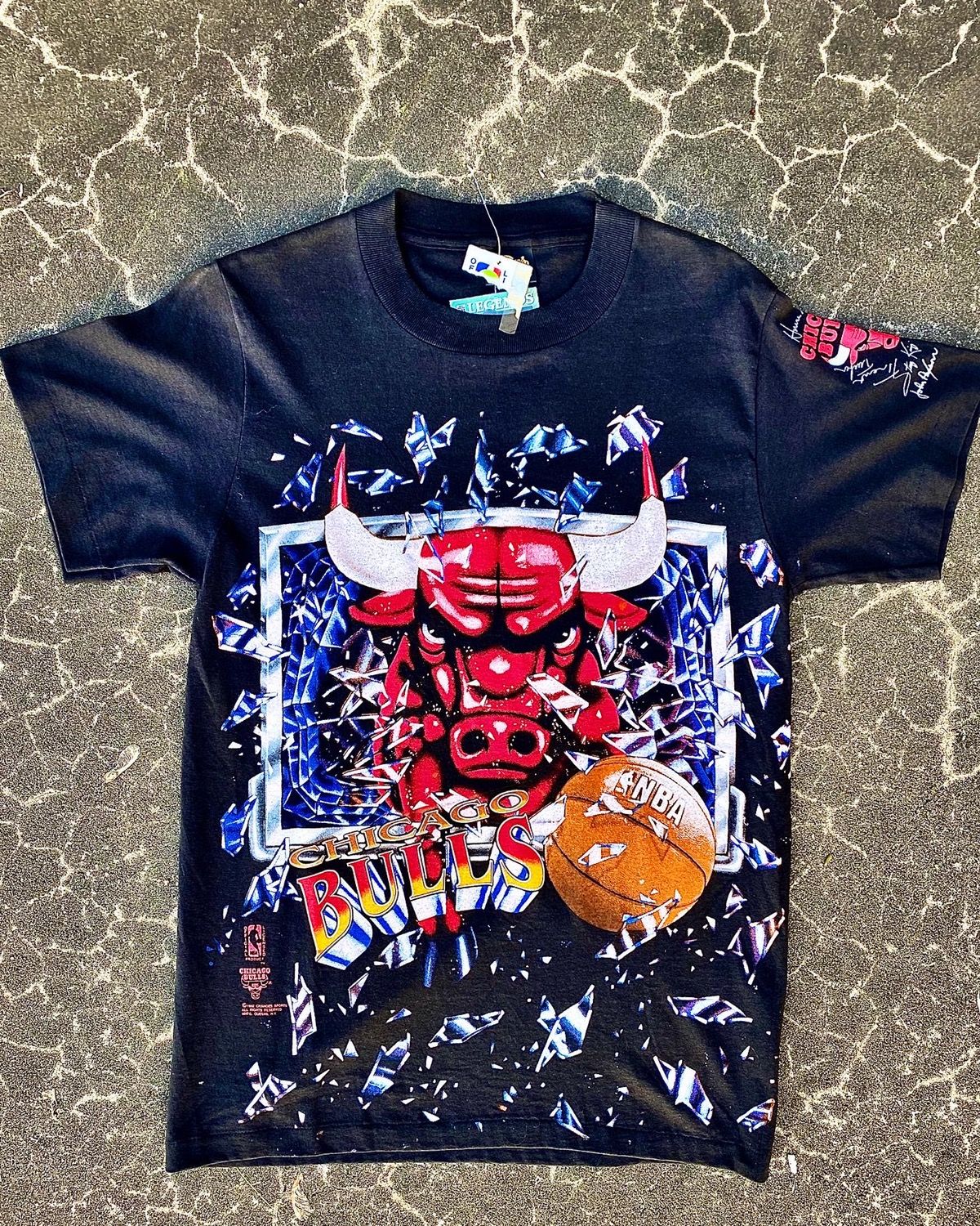 Changes Vintage shattered backboard Chicago Bulls t-shirt | Grailed