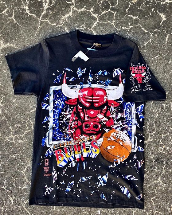 Vintage 1993 Chicago Bulls Shattered Backboard NBA Changes T-Shirt