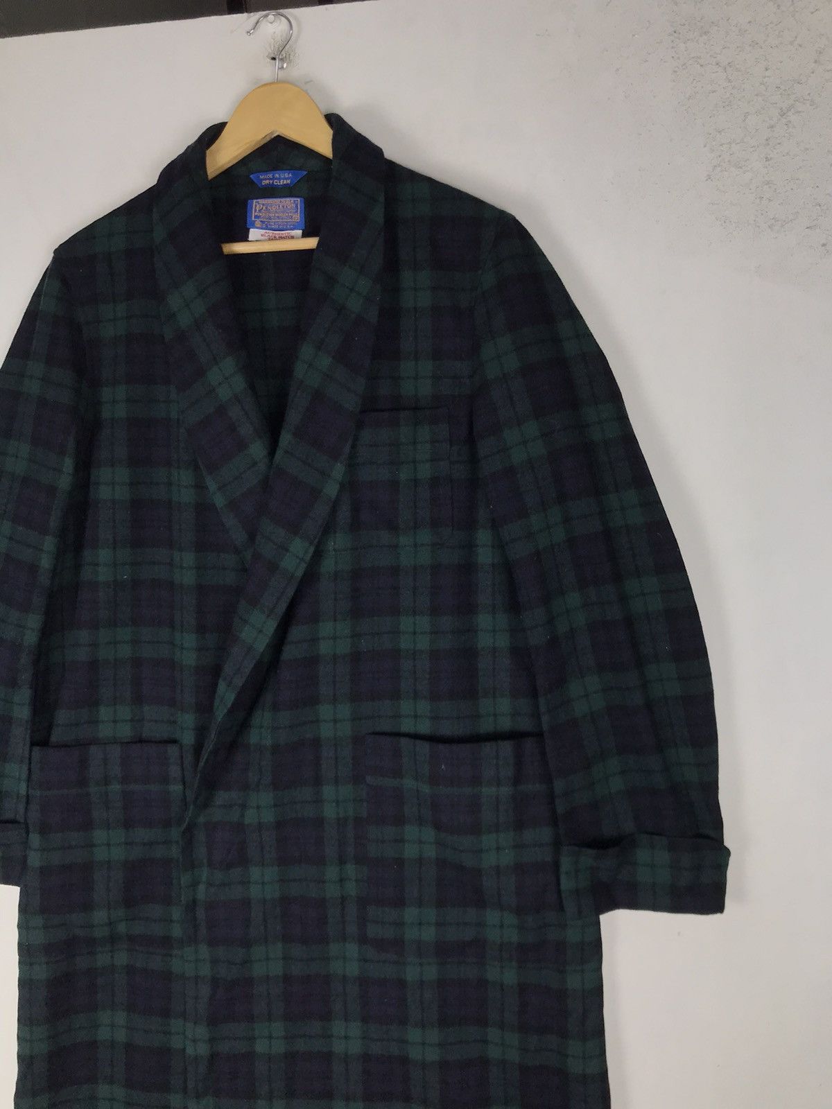 Pendleton Pendleton Woolen Mills Buttonless Black Watch Tartan Size US M / EU 48-50 / 2 - 4 Thumbnail