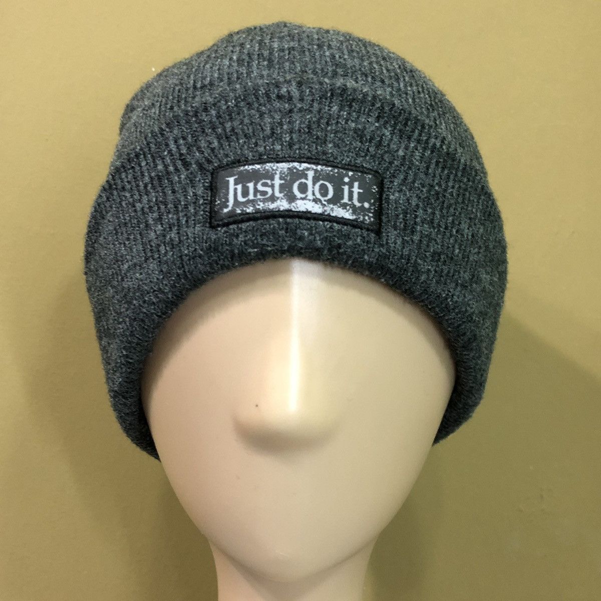 Nike Just do it Beanie Hat Snow Cap Accessories