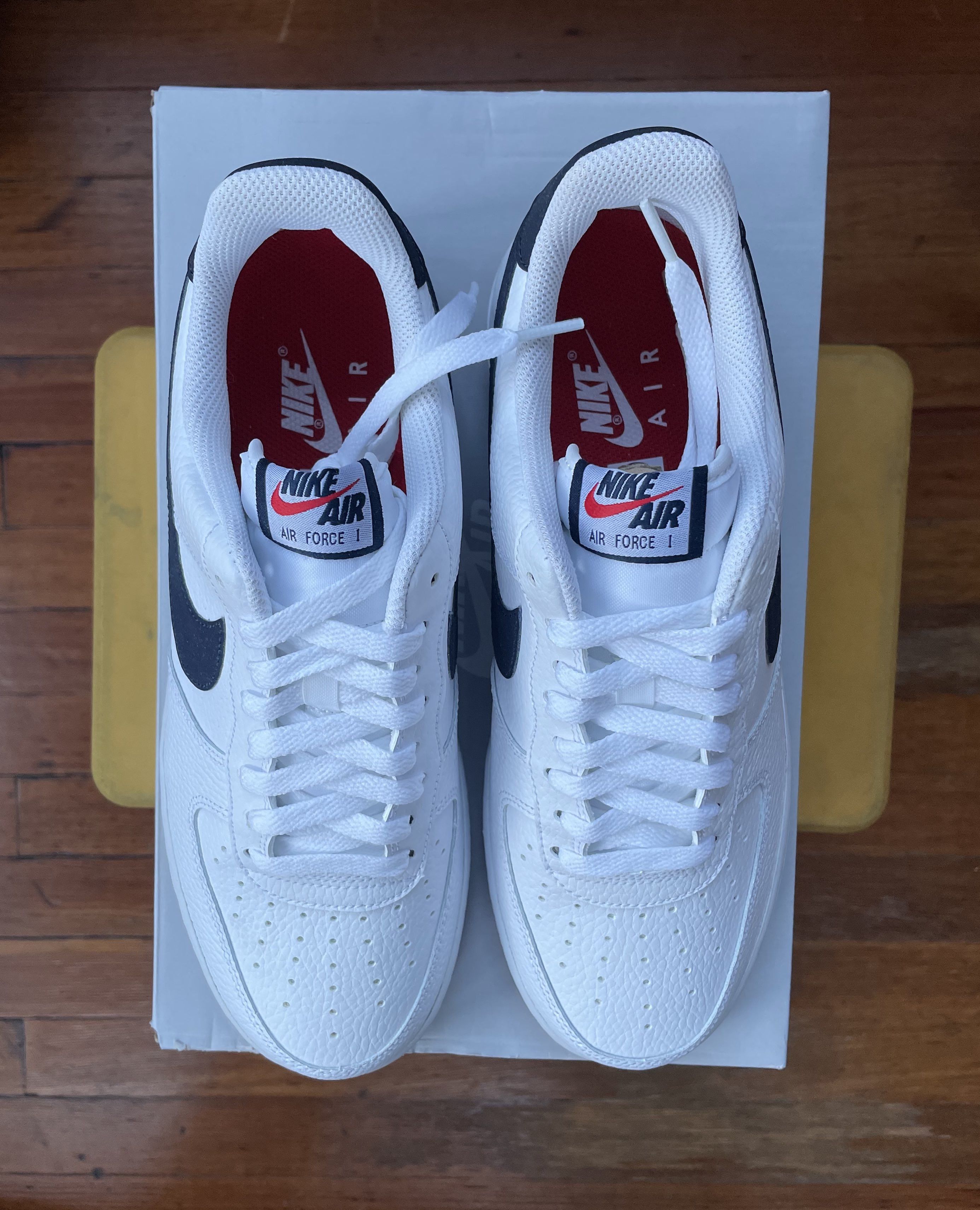 Nike LAST DROP: Air Force 1 Low '07 - White / Obsidian / Gum Sole Size US 9 / EU 42 - 1 Thumbnail