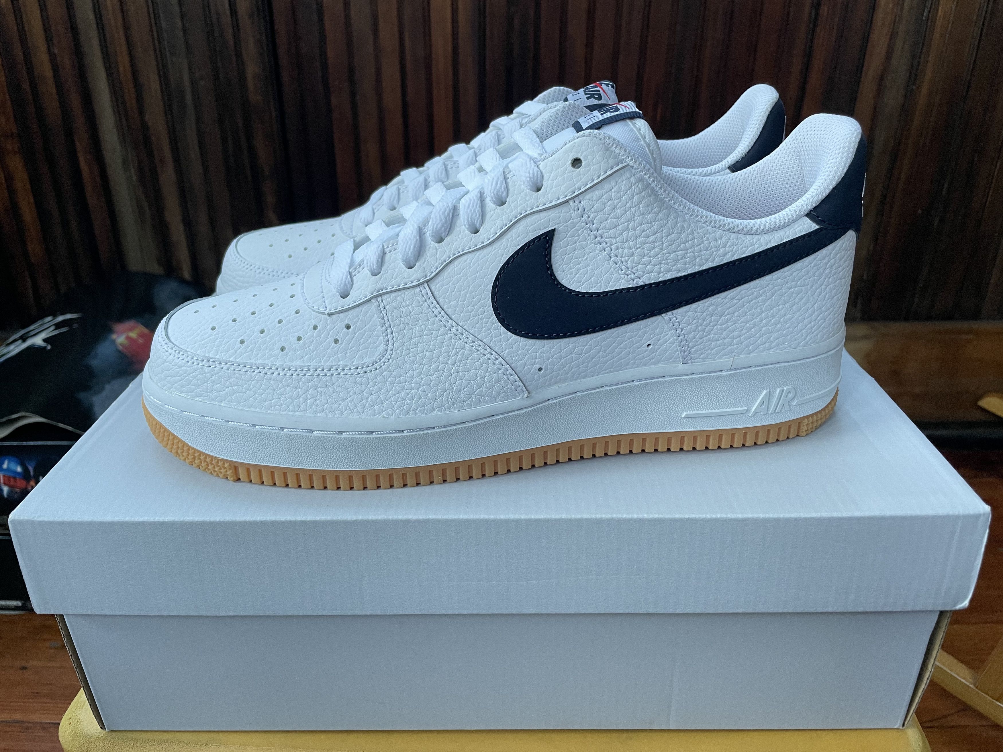 Nike LAST DROP: Air Force 1 Low '07 - White / Obsidian / Gum Sole Size US 9 / EU 42 - 2 Thumbnail