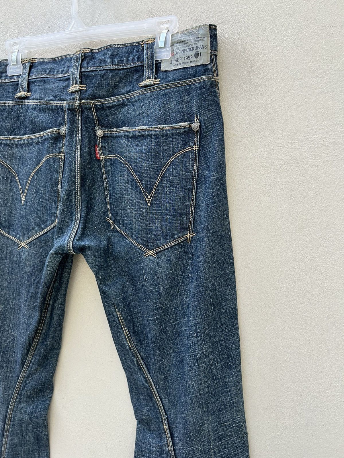 Levi's Vintage 2006 Levi’s Engineered Denim Flare Jeans Size US 29 - 13 Thumbnail