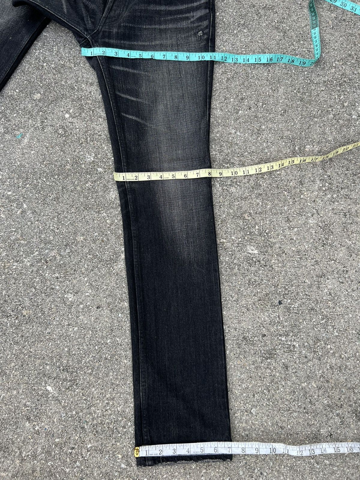 Lounge Lizard Vintage Lounge Lizard Distress Fade Black Denim Jeans Size 3 Size US 31 - 17 Thumbnail