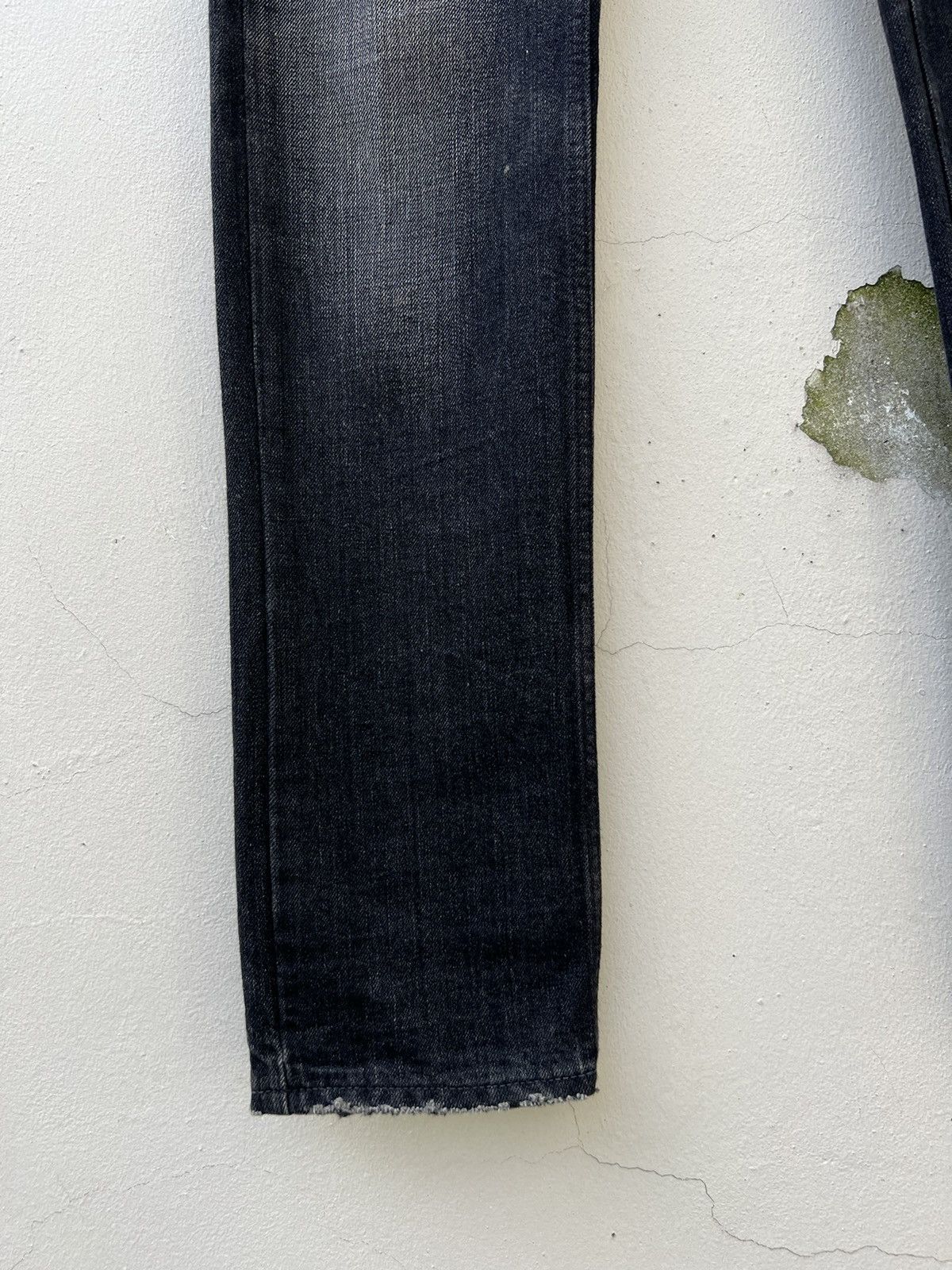 Lounge Lizard Vintage Lounge Lizard Distress Fade Black Denim Jeans Size 3 Size US 31 - 6 Thumbnail
