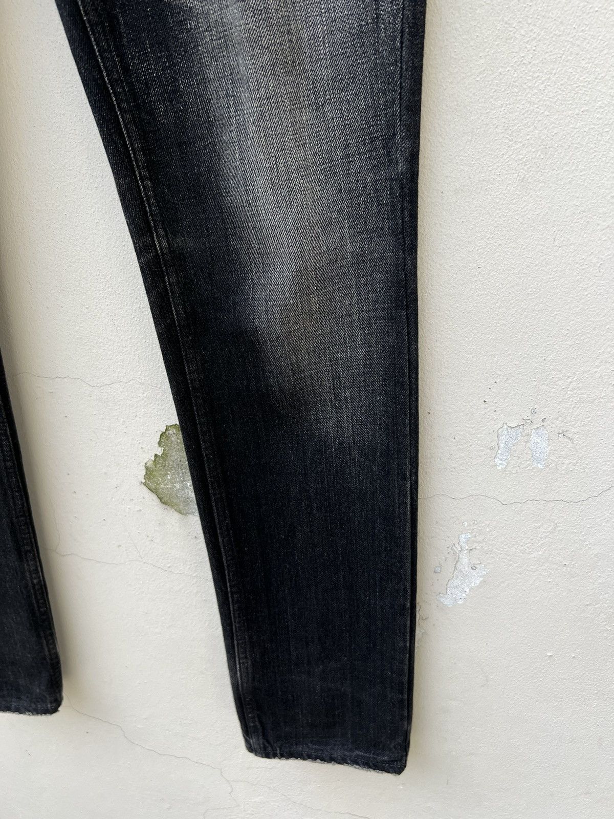 Lounge Lizard Vintage Lounge Lizard Distress Fade Black Denim Jeans Size 3 Size US 31 - 8 Thumbnail