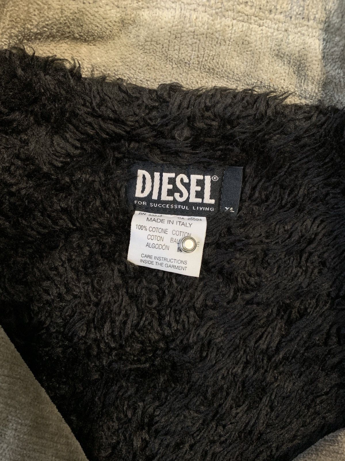Diesel × Japanese Brand × Vintage 499$ Vintage Diesel Velvet Coat Made in Italy Size US XL / EU 56 / 4 - 5 Thumbnail