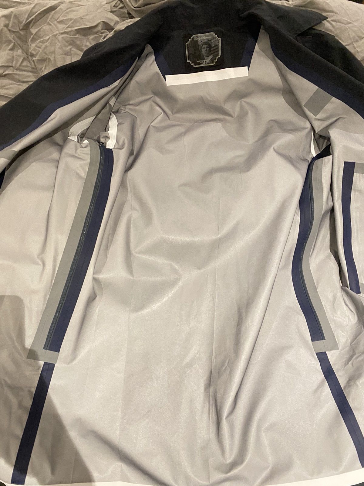 Undercover Undercover Cindy Sherman Grotex rain coat Size US M / EU 48-50 / 2 - 3 Thumbnail