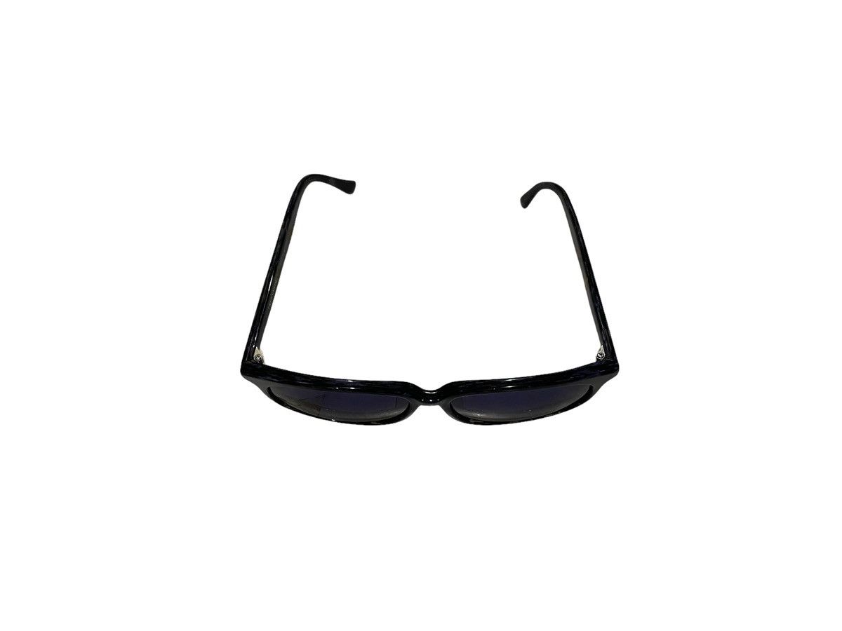 Trussardi × Vintage Vintage Trussardi Sunglasses TR-49 Size ONE SIZE - 3 Thumbnail