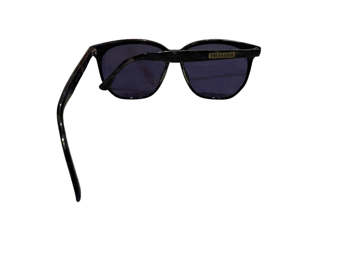 Trussardi × Vintage Vintage Trussardi Sunglasses TR-49 Size ONE SIZE - 7 Thumbnail