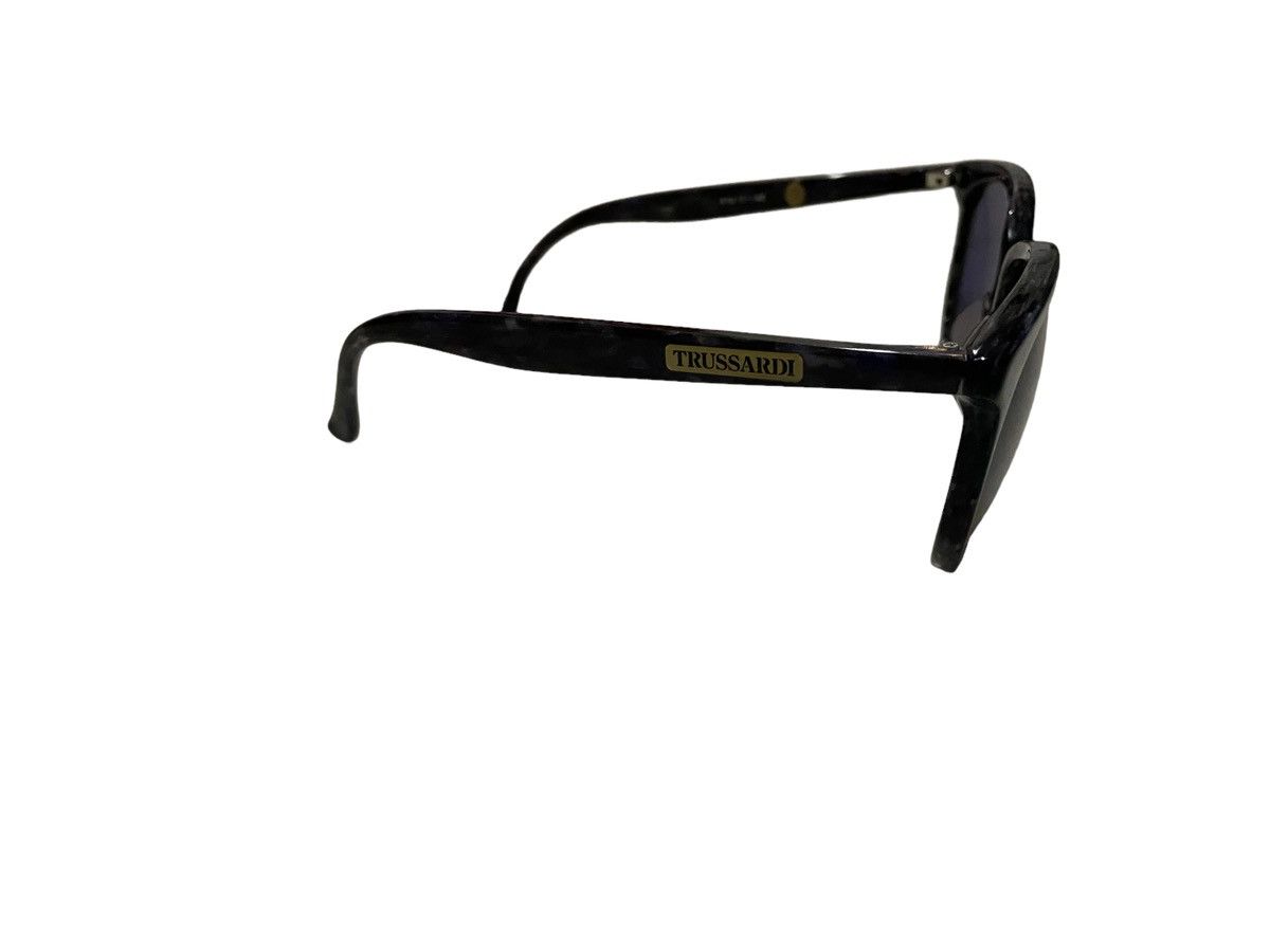 Trussardi × Vintage Vintage Trussardi Sunglasses TR-49 Size ONE SIZE - 9 Thumbnail