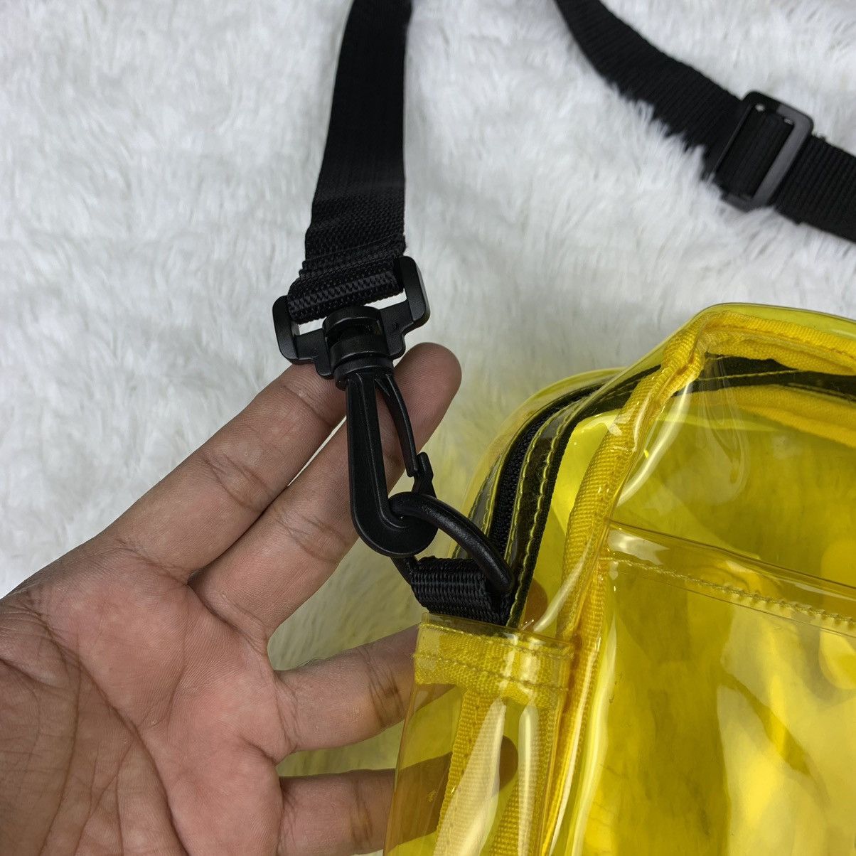 Fila FILA sling bag / shoulder bag transparent design.. Size ONE SIZE - 8 Thumbnail