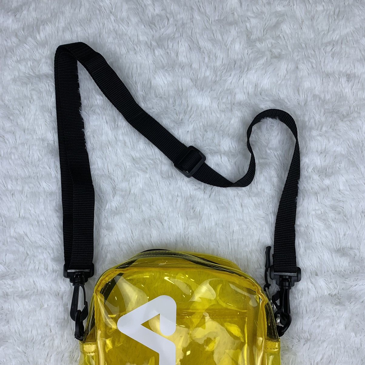 Fila FILA sling bag / shoulder bag transparent design.. Size ONE SIZE - 9 Thumbnail